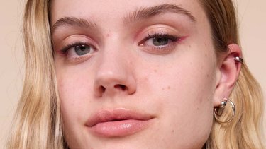 Maybelline-lifter-concealer-pdp-15-41554099171-model-before